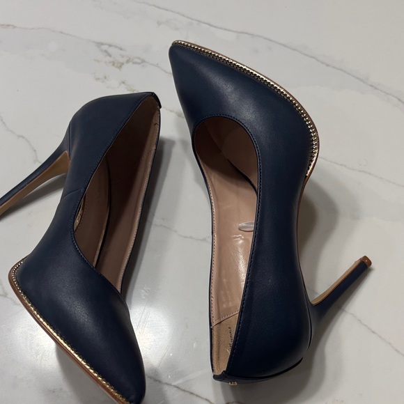 BCBGeneration Dark Blue Heels with Metallic Accent - Picture 11 of 14